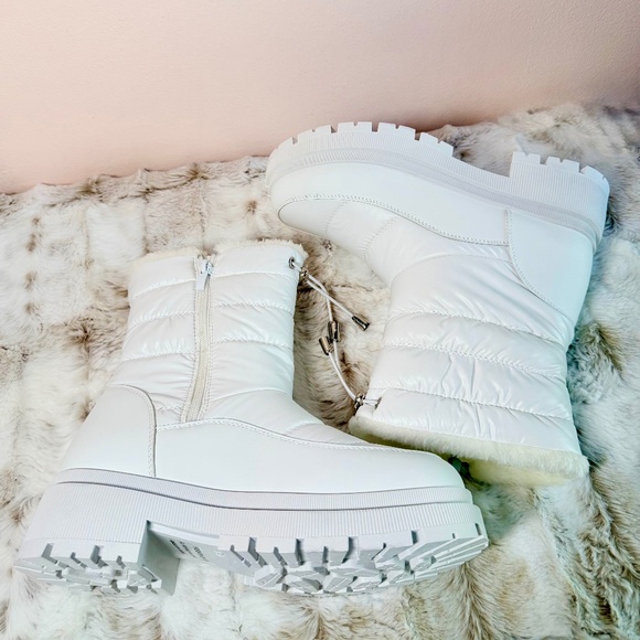 Kayleen Frosty White Quilted Winter Boot With 2" Chunky Heel - Picture 9 of 10